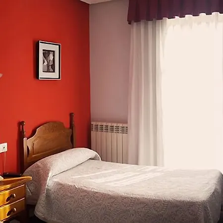 מלון Hotelsanmartin *