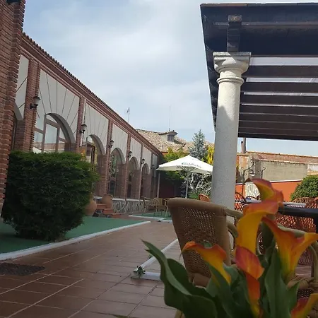 מלון Hotelsanmartin *